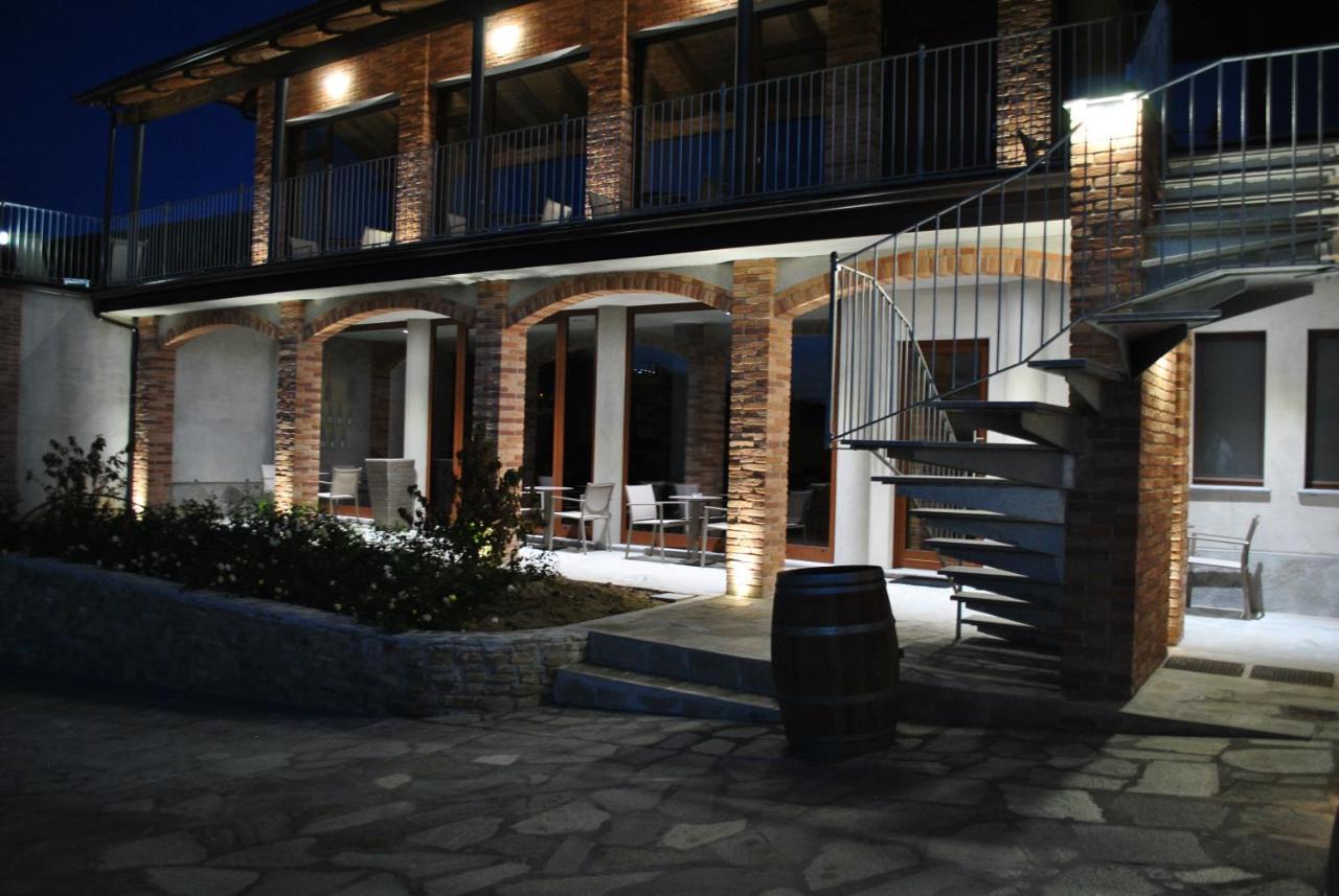 Casa Castella - Adults Only - Langhe Diano dʼAlba Exterior foto