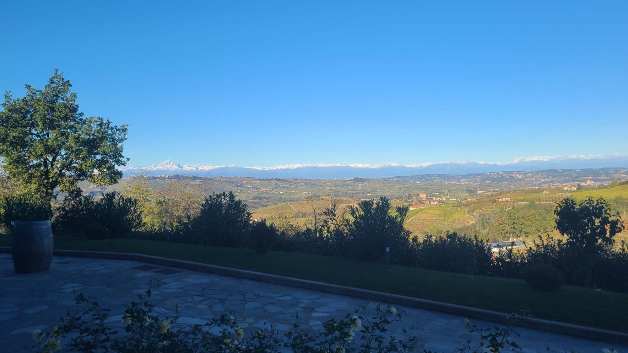 Casa Castella - Adults Only - Langhe Diano dʼAlba Exterior foto