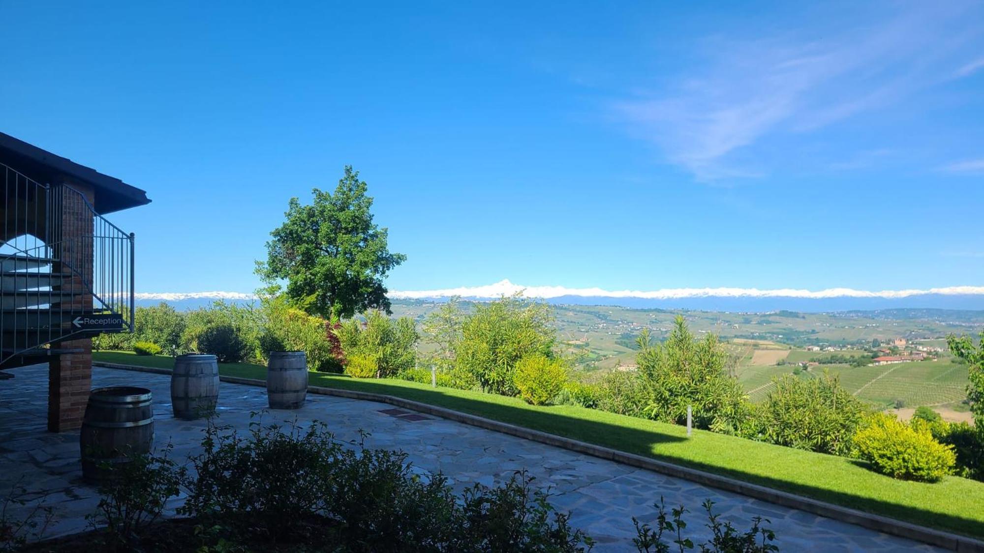 Casa Castella - Adults Only - Langhe Diano dʼAlba Exterior foto