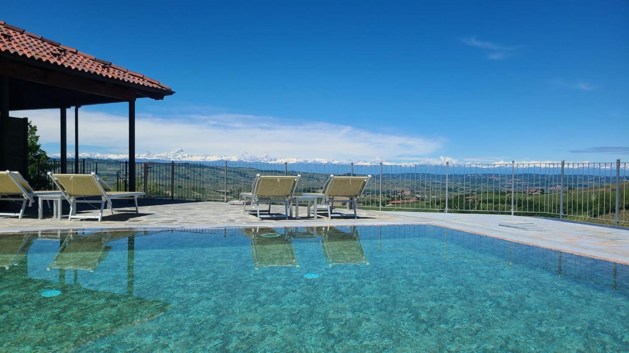 Casa Castella - Adults Only - Langhe Diano dʼAlba Exterior foto