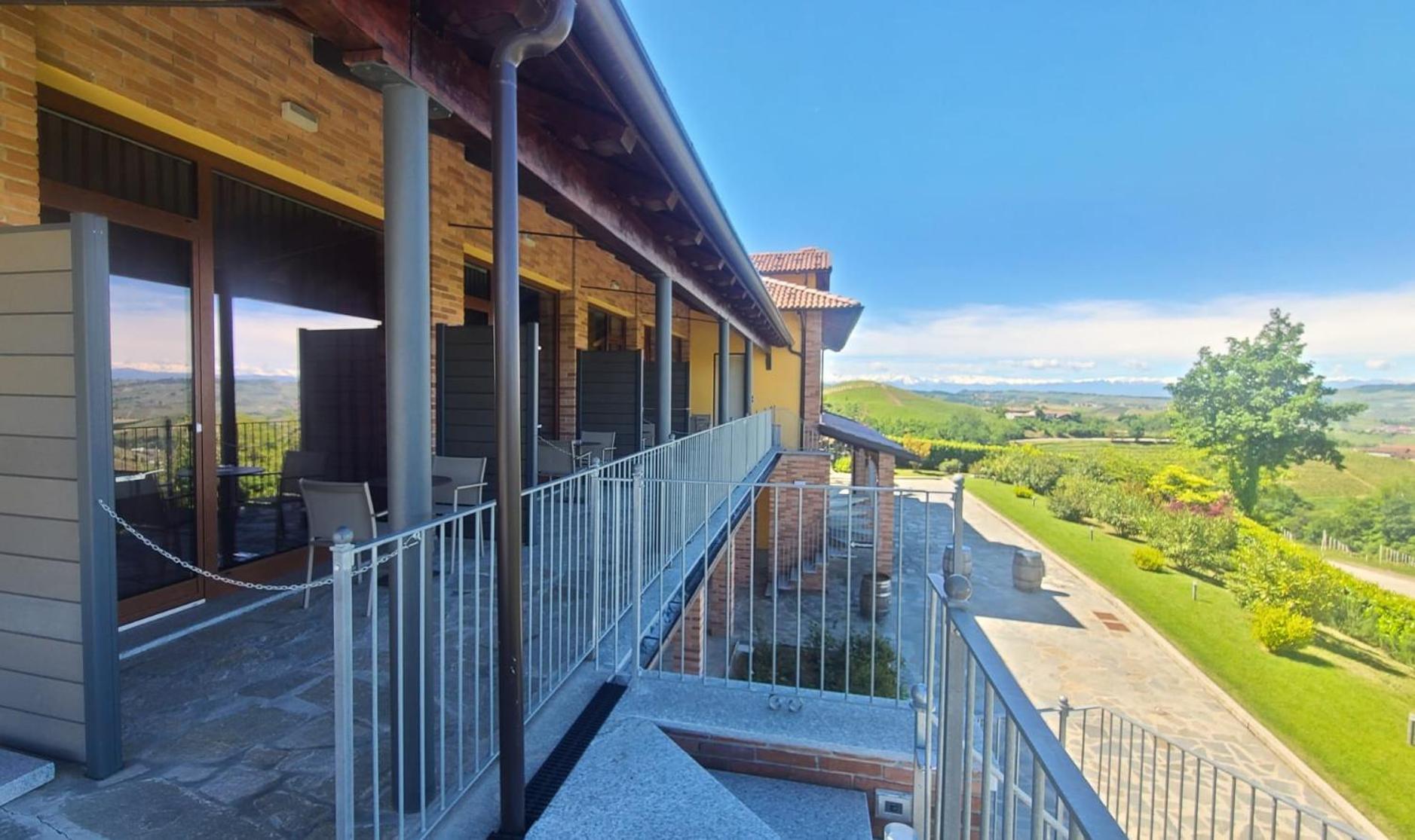 Casa Castella - Adults Only - Langhe Diano dʼAlba Exterior foto