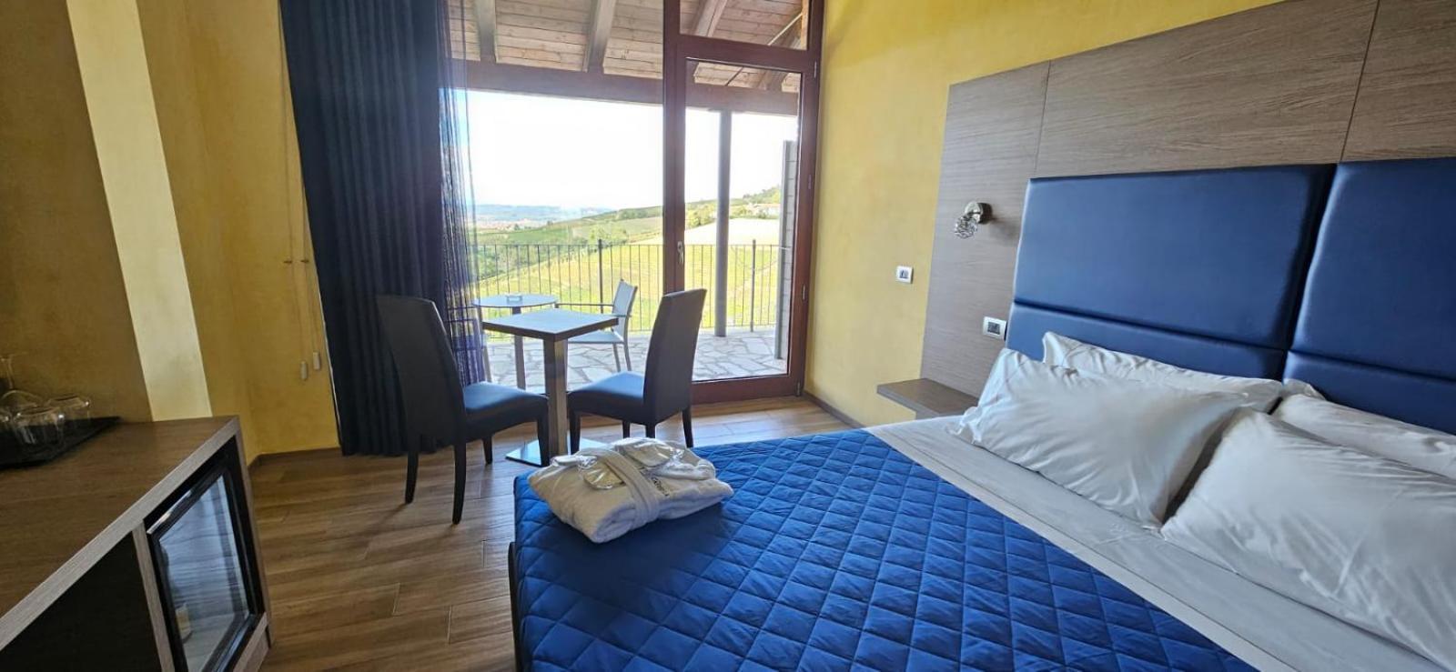 Casa Castella - Adults Only - Langhe Diano dʼAlba Exterior foto
