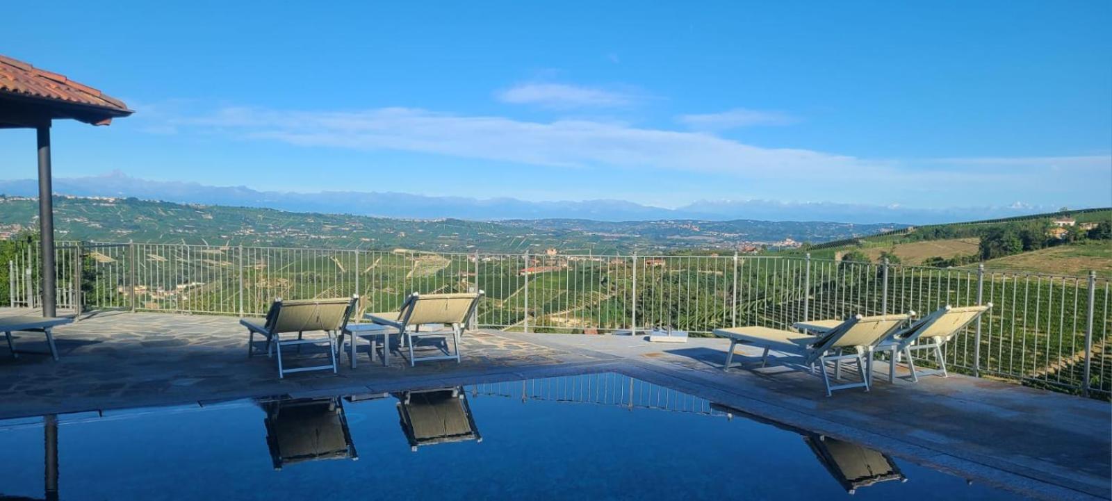 Casa Castella - Adults Only - Langhe Diano dʼAlba Exterior foto